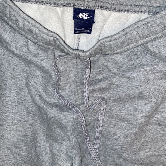 Grey Nike sweatpants - Picture 2 of 4